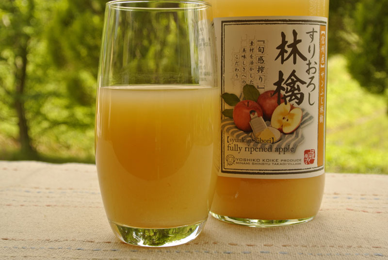 すりおろしりんごジュース。